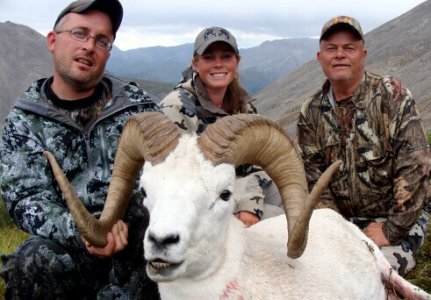 wta_1087_OYZDCN_082_dallsheep-24