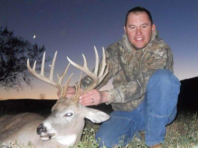 wta_1519_M7YM4P_trey-poulson-2012-deer