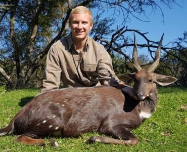 wta_1576_62VKDI_Wahlenpartybushbuck