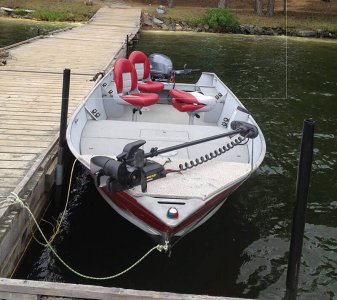 wta_1585_08FFHT_boat