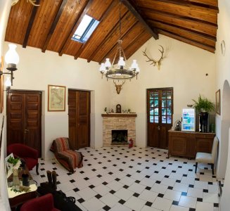 wta_1589_ButlersPantry