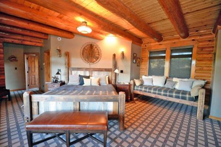 wta_1667_Master-Bedroom-2