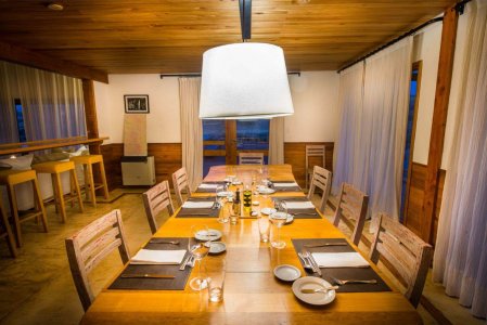 wta_1775_1ZSP43_dining