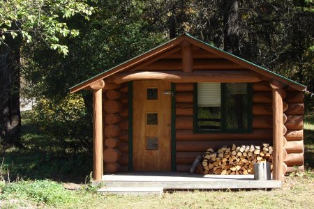 wta_1913_Log-Cabin-at-Base-Camp