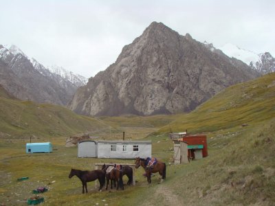 wta_2032_3-KYRGYZISTAN - typical fly camp