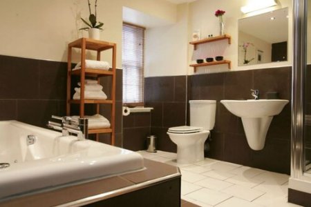 wta_2225_spa+bathroom+at+assynt+house