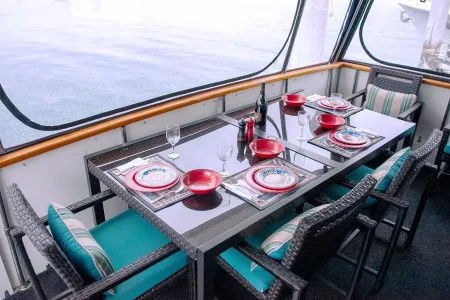 wta_2233_dining