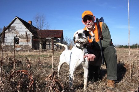 wta_2378_Man with dog and quail