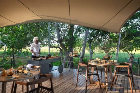 wta_2470_Khwai-Leadwood-breakfast