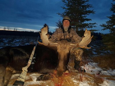 wta_453_CC7W57_AlbertaTrophyHunts-MarlinEashMoose