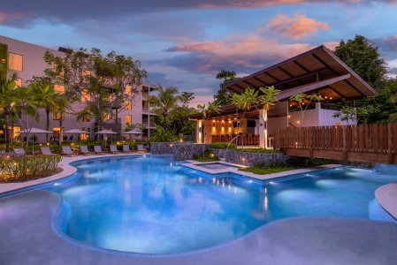 wta_625_Botanika_Pool-Sunset-opt_6720x4480