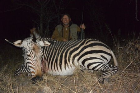 wta_736_H2R3DP_huntinginNamibiastevemcfee3