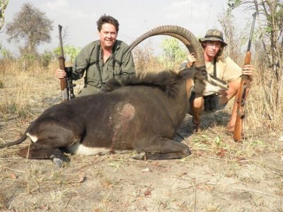 wta_982_L23CMG_HuntingZim09127v1